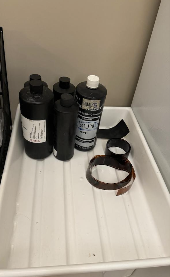 (NEW - FRIDAY) Intro to Black & White Darkroom printing - فن الطباعة الفوتوغرافية بالأبيض والأسود داخل الغرفة المظلمة