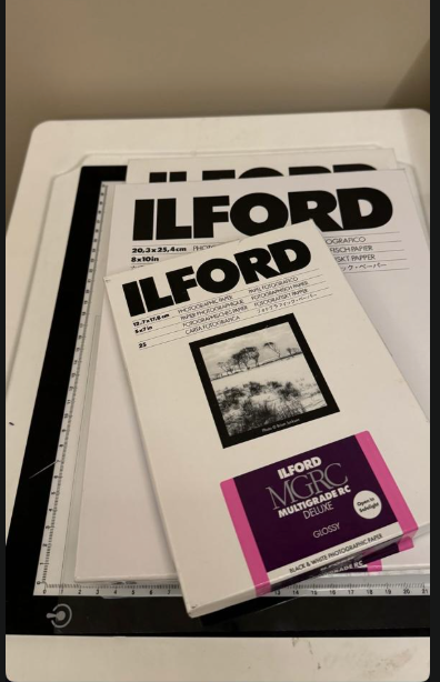 (NEW - FRIDAY) Intro to Black & White Darkroom printing - فن الطباعة الفوتوغرافية بالأبيض والأسود داخل الغرفة المظلمة