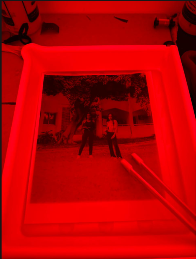 (NEW - FRIDAY) Intro to Black & White Darkroom printing - فن الطباعة الفوتوغرافية بالأبيض والأسود داخل الغرفة المظلمة