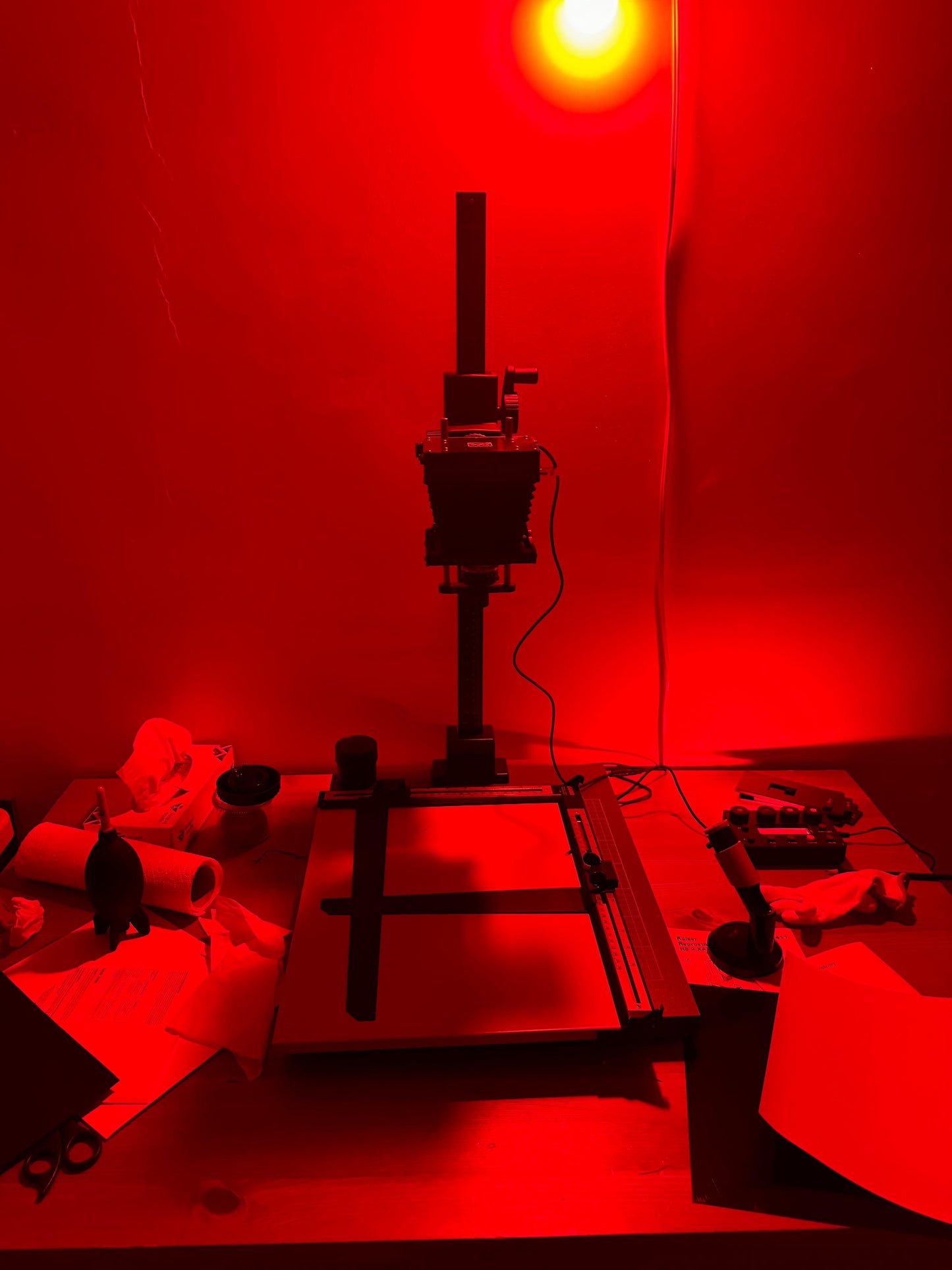 (NEW - FRIDAY) Intro to Black & White Darkroom printing - فن الطباعة الفوتوغرافية بالأبيض والأسود داخل الغرفة المظلمة