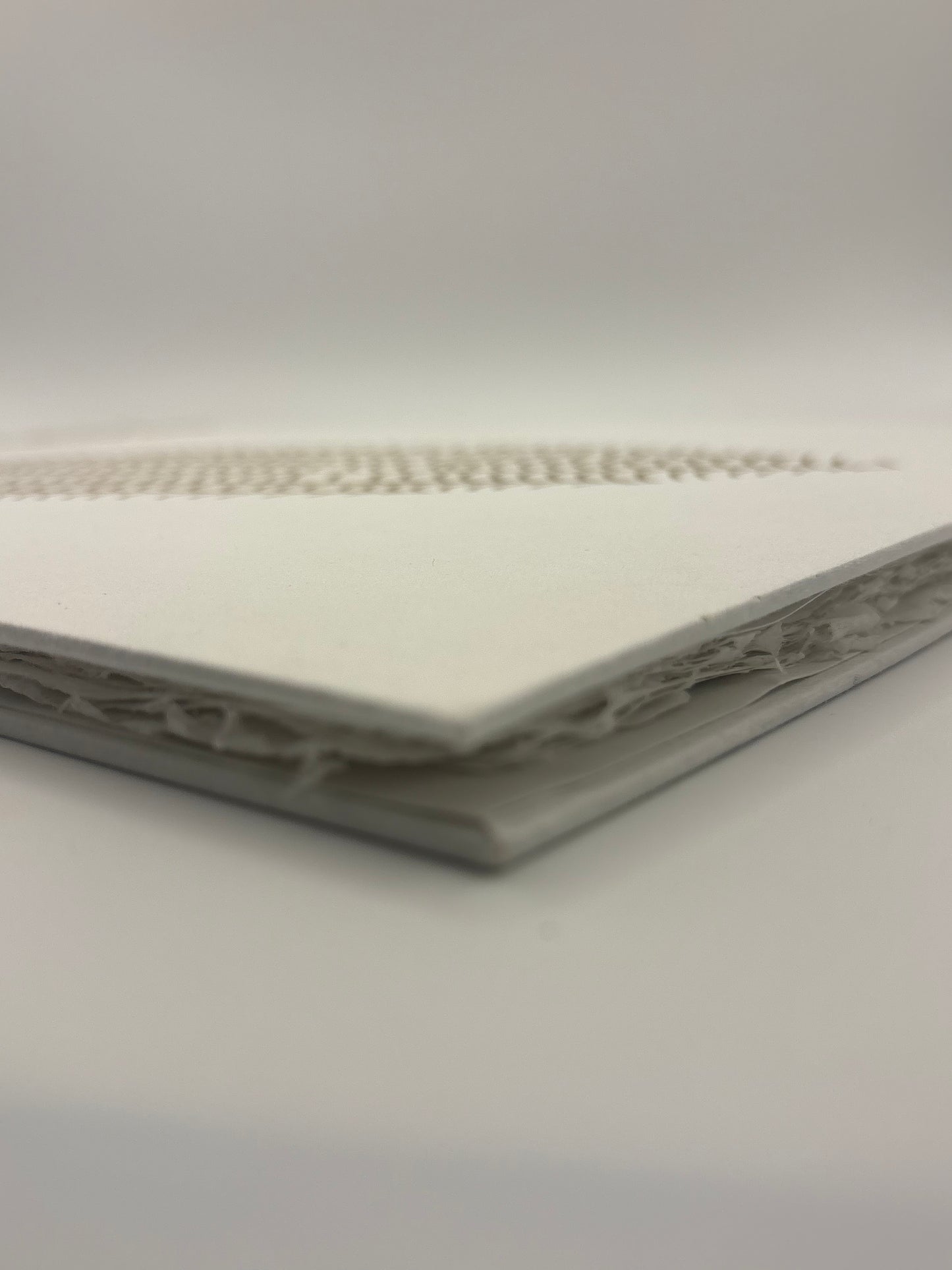 Hand Stitched Notebook Golden Leaf  A4 – دفتر مخيط يدويا الورقة الذهبية